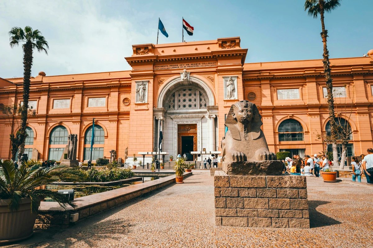 Day Tour from Cairo - Egyptian Museum Tahrir & Downtown Cairo