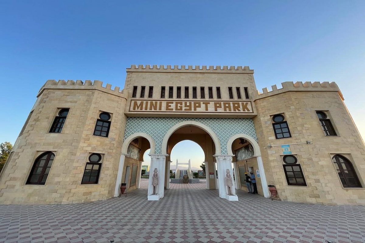 Mini Egypt Park