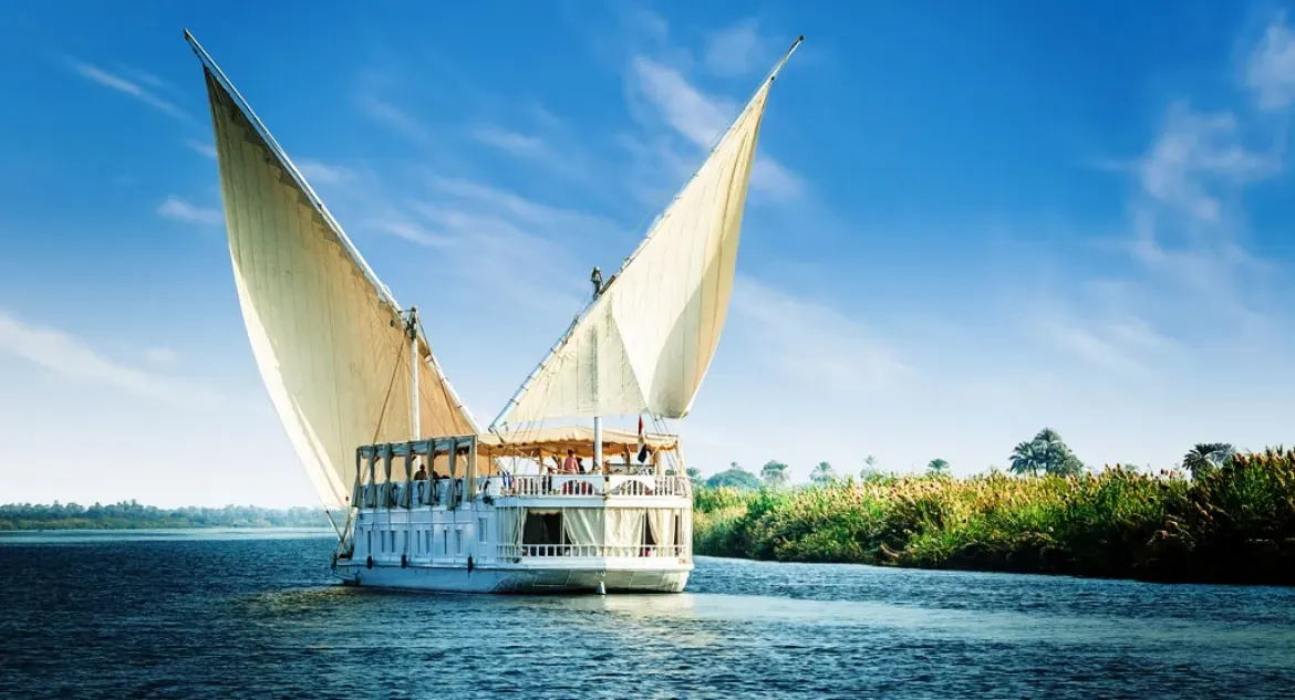 Amoura Dahabiya on the Nile