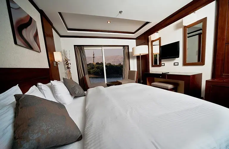 Farah Nile Cruise 7