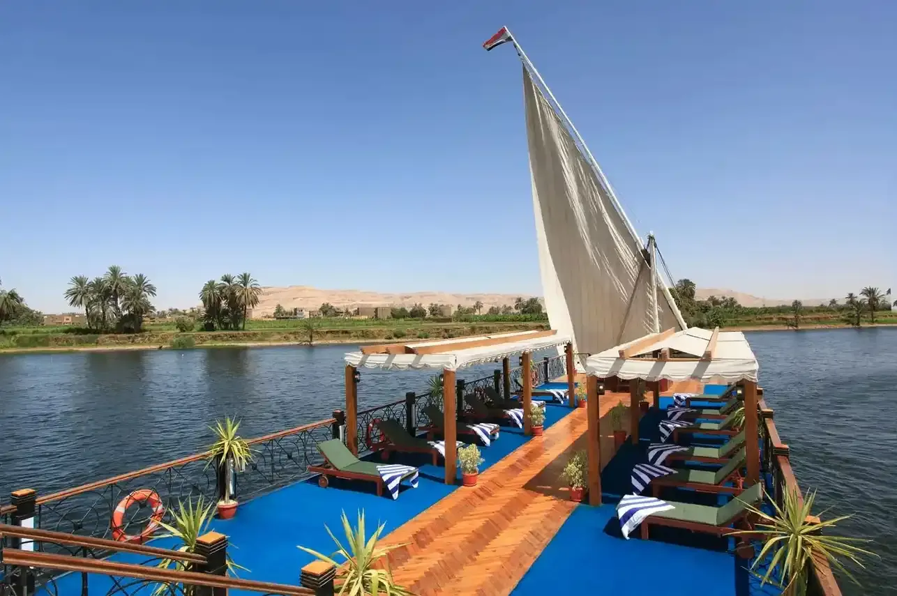 Merit Dahabiya 12