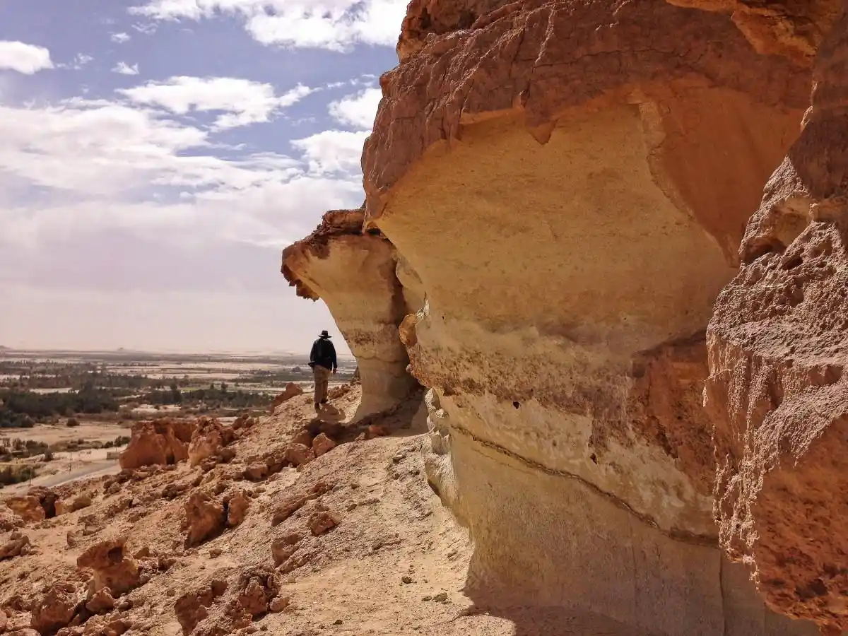 Dakrour Mountain sand bathing site near Siwa