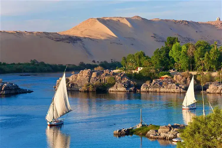 The Ultimate Guide to the Best Time to Travel to Egypt for Luxury Travelers