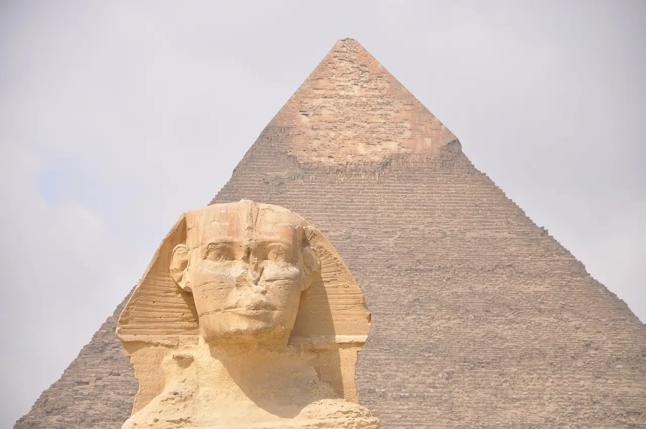Elegant luxury hotel interior in Egypt – iLuxury Egypt